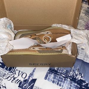 Bluefish 2 Eye Linen/Oat Sperry Shoe